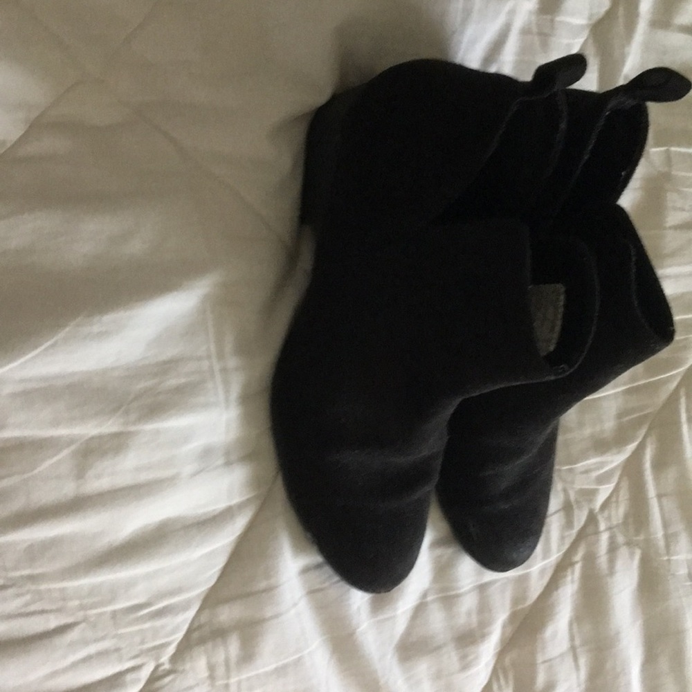 American Eagle Black Ankle Boots